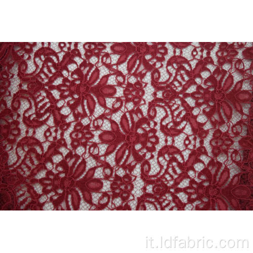 Tessuto in pizzo 100% poliestere con velluto rosso